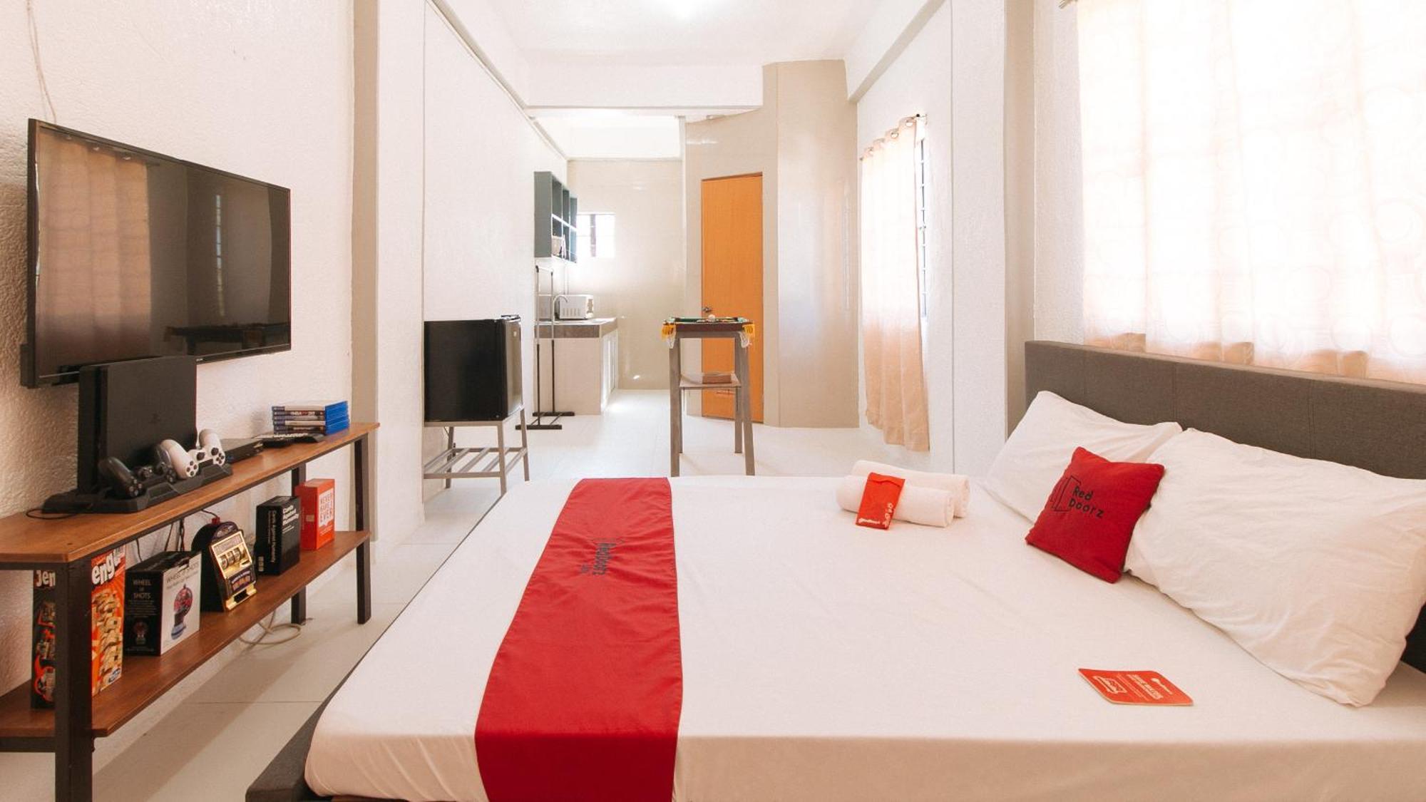 Reddoorz Plus Near Tambo Paranaque Paranaque City Exterior foto
